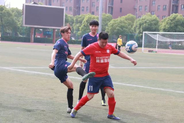 足协认定京鲁大战郑铮红牌判罚正确 破坏明显得分机会